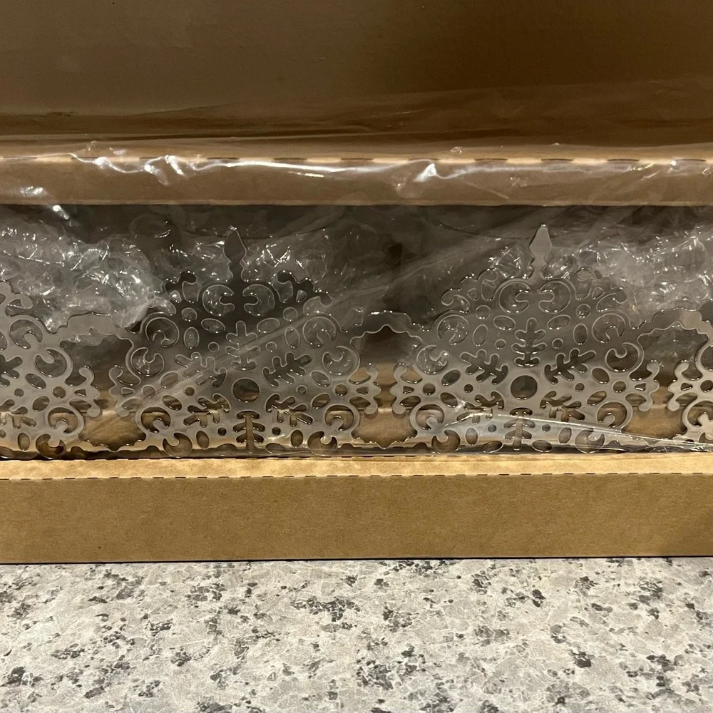 Rare PARTYLITE Silver Tone Snowflake Candle Holders - Picture 2 of 14